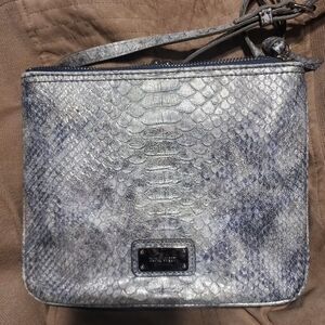 Like NEW! Nine West Silver Snake Print Crossbody Bag